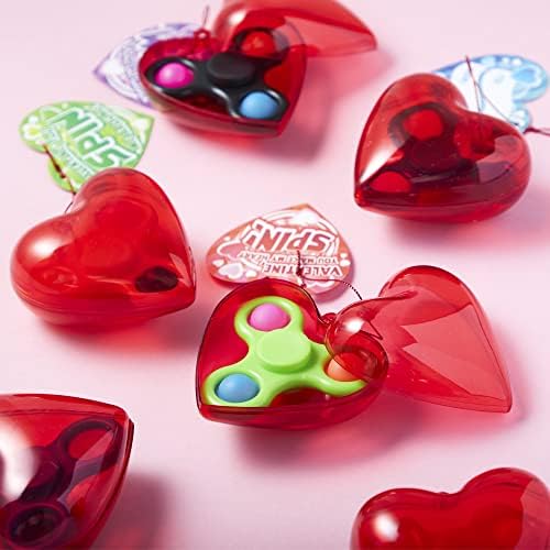 Денот на в Valentубените на Денот на в Valentубените, исполнето срце со фигуриран и картичка на в Valentубените за фаворизирање